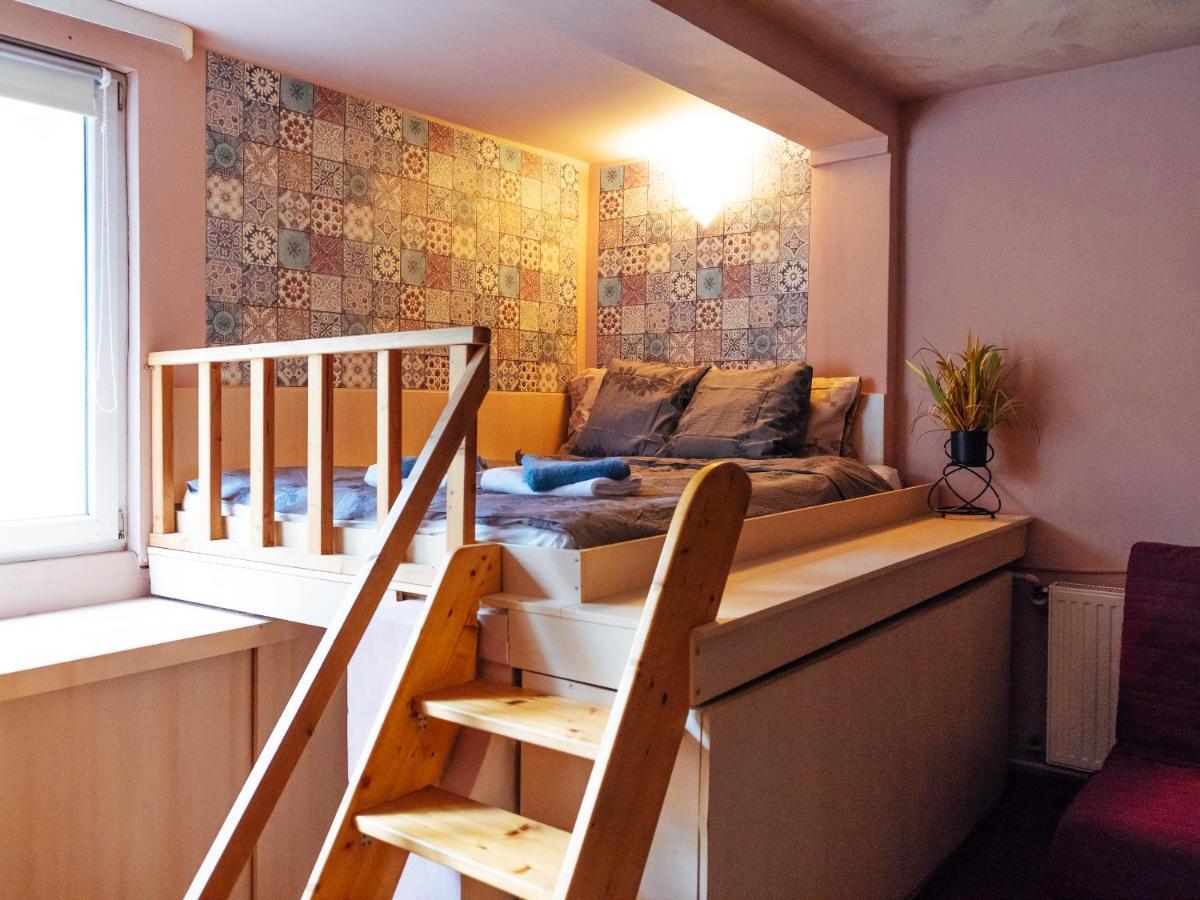 Appartamento Woody - Cozy And Quiet Place Near Moghioros Park *